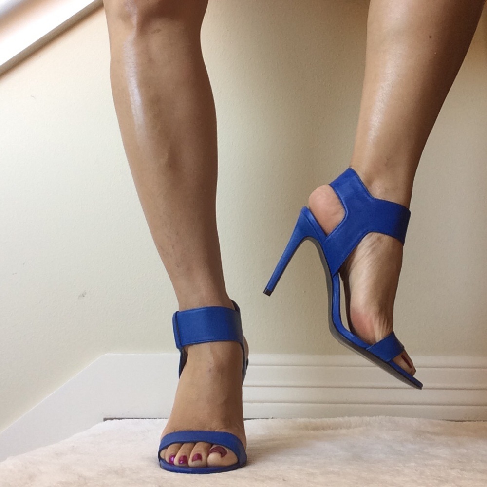 Enzo Angiolini Blue Open Toe Sandals